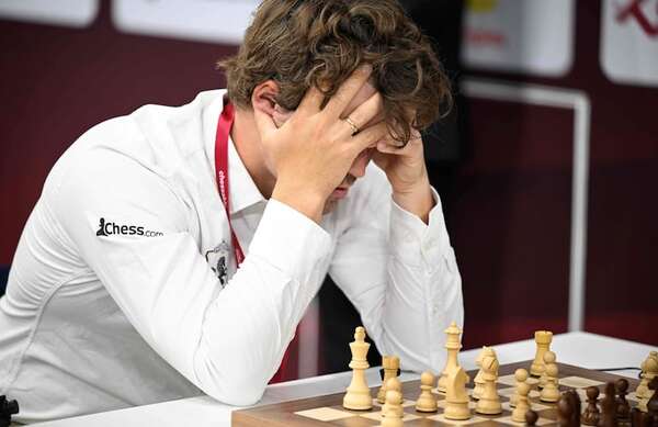 Ajedrez: Erigaisi y Roebers lideran en ‘blitz’; mal debut de Magnus Carlsen  - Polideportivo - ABC Color