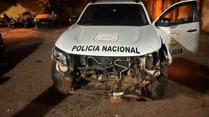 Pareja de brasileños detenidos tras atropellar una patrullera en Pedro Juan Caballero