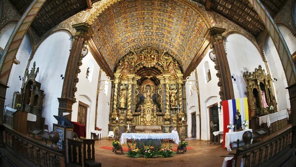 Buscan convertir el templo de Yaguarón en motor económico