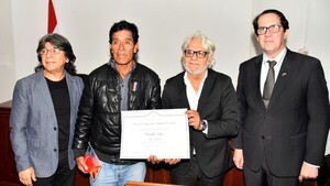 Osvaldo Pitoe es distinguido como Maestro del Arte 2025