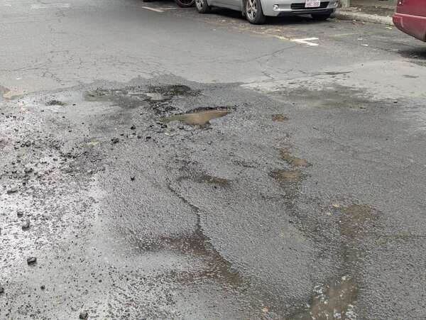 Lo mismo de siempre: baches en Asunción - Crónicas Ciudadanas - ABC Color