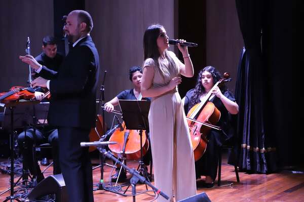 UNAE cerró su agenda cultural anual con concierto de Angélica Rodríguez