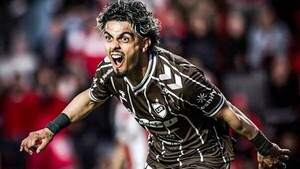 Un nuevo equipo se mete en la pelea por Ronaldo Martínez