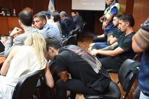Sobreseyeron y absolvieron a los cuatro exjugadores de Vélez denunciados por abuso sexual