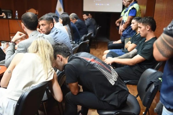 Sobreseyeron y absolvieron a los cuatro exjugadores de Vélez denunciados por abuso sexual