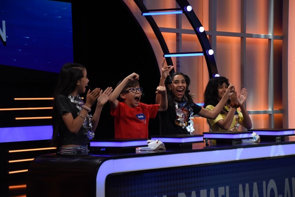 100 Paraguayitos Dicen: “Energía Teen” vs. “Los Panas del Santaca” - trece