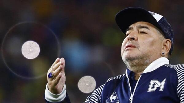 Confirman embargo a hermanas y abogado de Maradona por presunto fraude con su marca