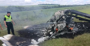 Cayó una avioneta en Santa Rita, hallaron bidones a pocos metros