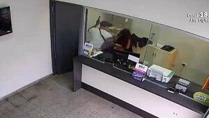 Video: Así fue el violento asalto a una agencia de viajes en Fernando de la Mora