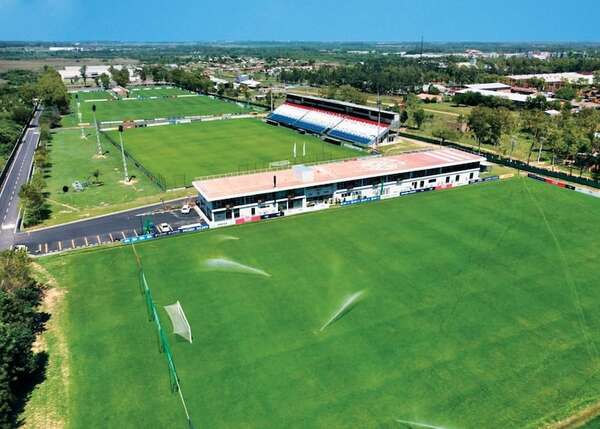 Fútbol femenino paraguayo, en crecimiento con mejoras en Carfem - Fútbol - ABC Color
