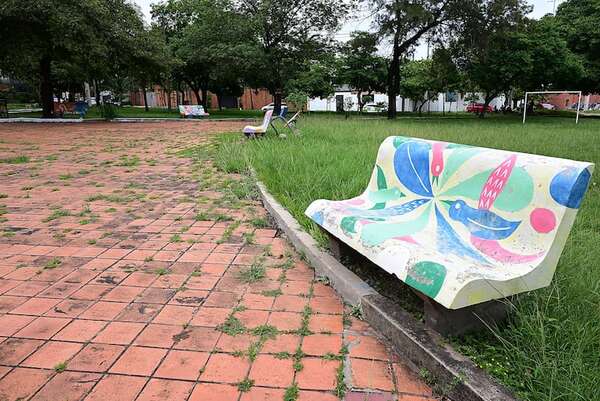Asunción: Vecinos de San Jorge levantan otra plaza abandonada por Nenecho - Nacionales - ABC Color