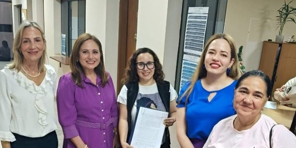 Mujeres candidatas recurren a la Justicia Electoral por cambios en listas del PLRA - ADN Digital