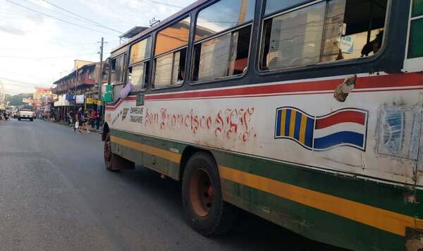 ¿Regalo de Año Nuevo?: Transportistas presionan suba de pasaje en Luque •