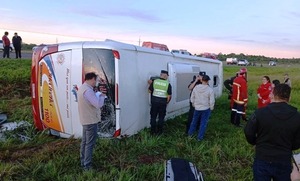 Imputan a chofer de Guaireña tras vuelco fatal en Oviedo •