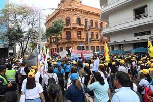 Ejecutivo presentó plan de reforma parcial de Caja Fiscal - Economía - ABC Color