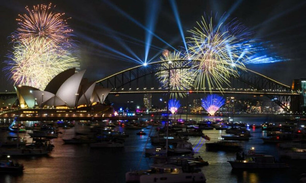 ¡En Nueva Zelanda ya es 2026! y lo recibieron con un espectáculo sin precedentes de fuegos artificiales - OviedoPress