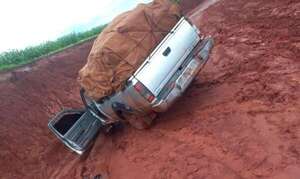 Agricultores no pueden sacar su producción por mal estado de los caminos rurales - Nacionales - ABC Color