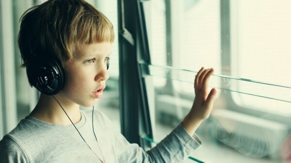 Bombas y pirotecnia: un impacto invisible pero profundo en personas con autismo