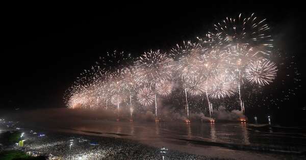 La Nación / Terminó un 2025 marcado por tensiones y así se vivió el Año Nuevo en Río Janeiro y el mundo