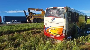 Fatal accidente en Coronel Oviedo: imputan a conductor de ómnibus por homicidio culposo