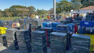 Durante el 2025 se incautaron más de 120mil toneladas de marihuana en Saltos del Guairá - Policiales - ABC Color