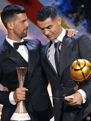 Djokovic, galardonado por Cristiano Ronaldo - Tenis - ABC Color