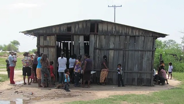 Comunidad Sawhoyamaxa en el Chaco recibe conexión de internet satelital