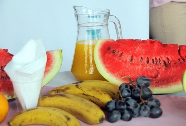 Tras las fiestas, Salud recomienda frutas, verduras, menos sal y buena hidratación