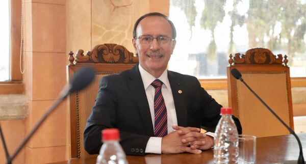 Rechazo a la gestión de la Defensa es natural, dice ministro Óscar González