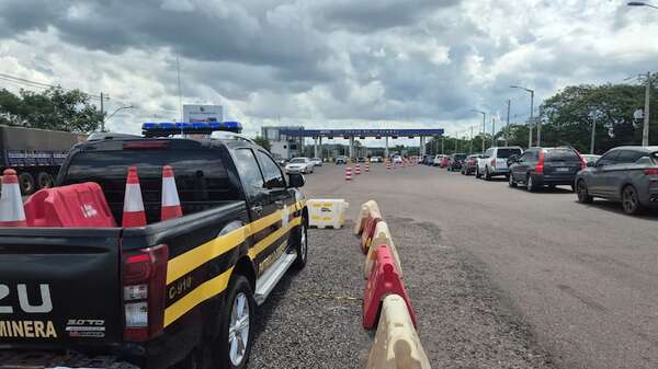 Retorno paulatino y tránsito fluido sobre la ruta PY02 tras los festejos de Año Nuevo - Nacionales - ABC Color