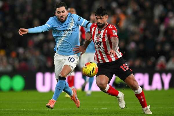 Con un imperial Omar Alderete, el Sunderland detiene la marcha del “City” - Fútbol de la Premier League - ABC Color