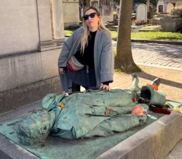 [VIDEO] Para tener suerte, tocó el “amiguito” de un difunto