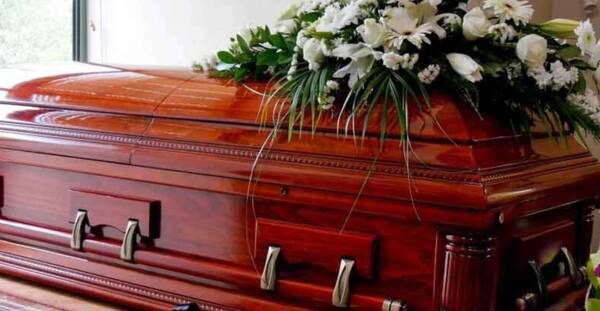 ¿Lo velaron en el motel donde falleció?