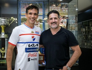 Roque Santa Cruz es nuevo jugador de Nacional para 2026