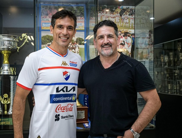 Roque Santa Cruz es nuevo jugador de Nacional para 2026