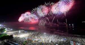 La Nación / Coloridas despedidas al 2025 para recibir año que promete ser movido