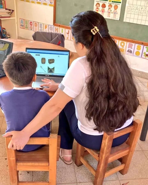 Internet satelital llega a la comunidad Sawhoyamaxa