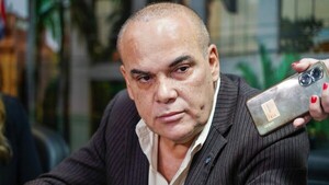 Bachi advierte que acortará vacaciones de parlamentarios