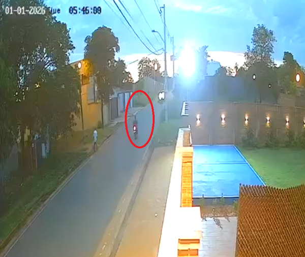 Choque entre moto y auto deja un fallecido en Luque - trece