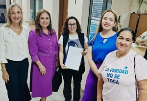 Cuestionan recorte de paridad y presentan acción contra el PLRA - ADN Digital