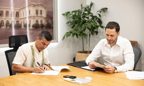 Peña promulga el PGN 2026 con énfasis en programas sociales y aumento aprobado por el Congreso - OviedoPress