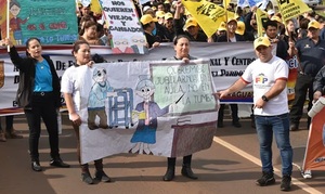 Docentes rechazan reforma de Caja Fiscal y anuncian acciones