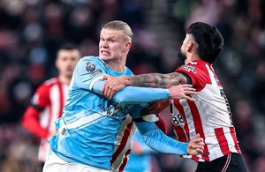 Omar Alderete ya tiene su propia canción en Sunderland