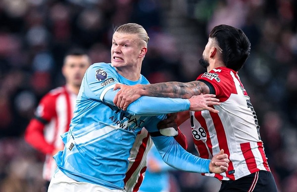 Omar Alderete ya tiene su propia canción en Sunderland