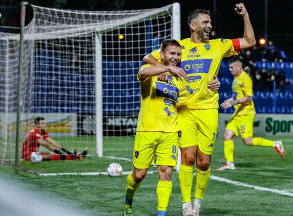 Popular / "Me gustaría volver a jugar en Primera División"