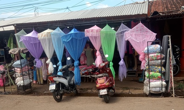 Tránsito califica como positivo el operativo en el mercado de Coronel Oviedo, pese a ciertos roces - OviedoPress