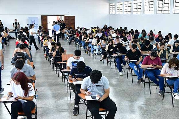 Este 5 de enero cierra el plazo para postular a las Becas Gobierno del Paraguay, Convocatoria 2026 | DIARIO PRIMERA PLANA
