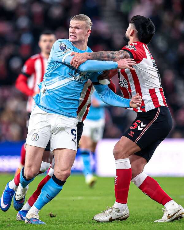 Omar Alderete, el muro infranqueable que frenó al Manchester City - Fútbol de la Premier League - ABC Color