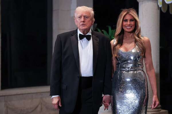 Melania Trump, diosa a los 55 con un vestido plateado que lució para dar la bienvenida al 2026 - Gente - ABC Color