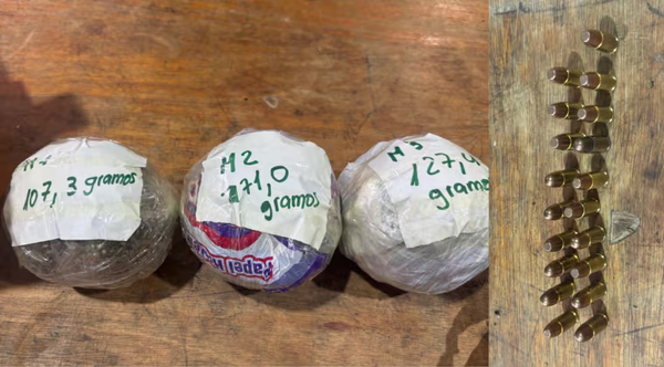 Arrojaron balas y drogas desde uno de los muros de la cárcel de Tacumbú - Noticiero Paraguay